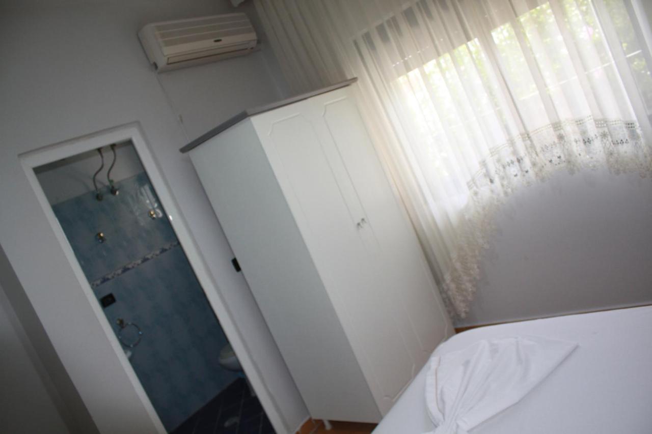 Kanina Hotel&Hostel Saranda Zewnętrze zdjęcie