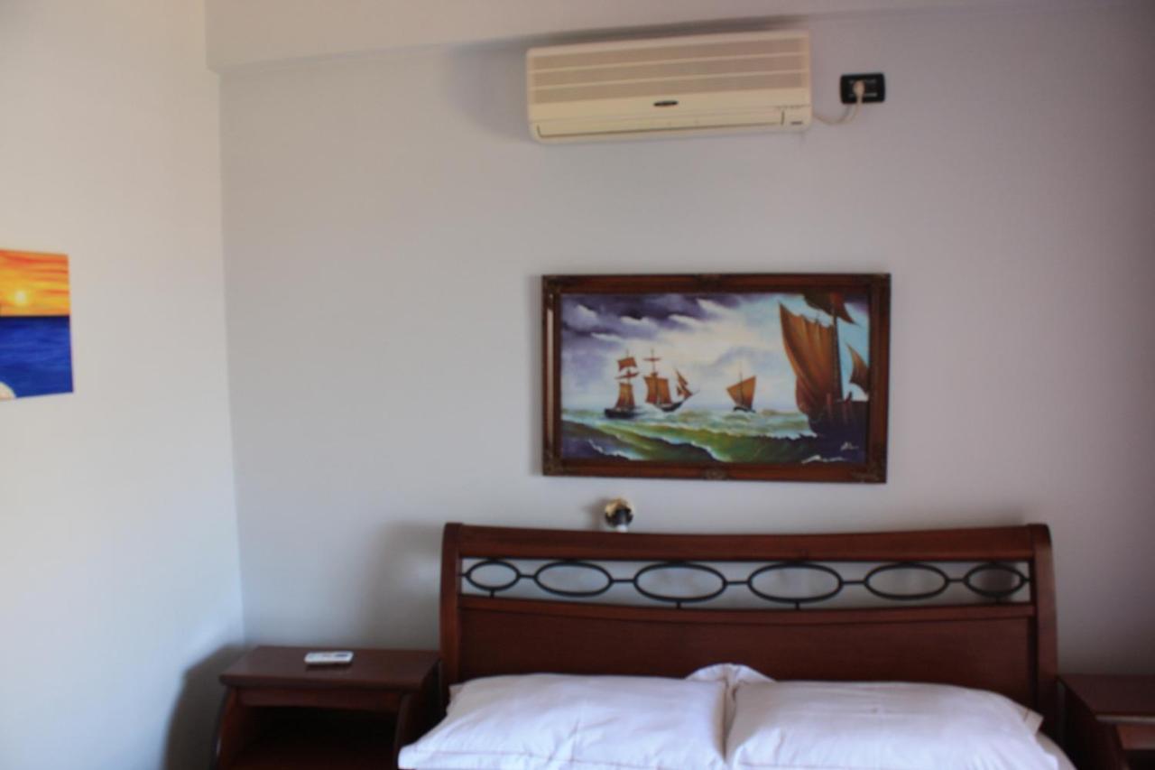 Kanina Hotel&Hostel Saranda Zewnętrze zdjęcie