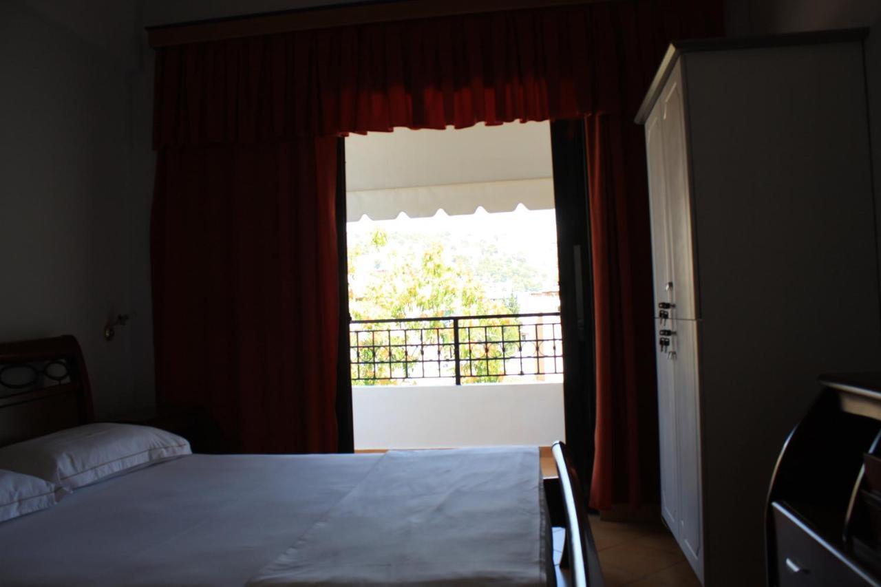 Kanina Hotel&Hostel Saranda Zewnętrze zdjęcie