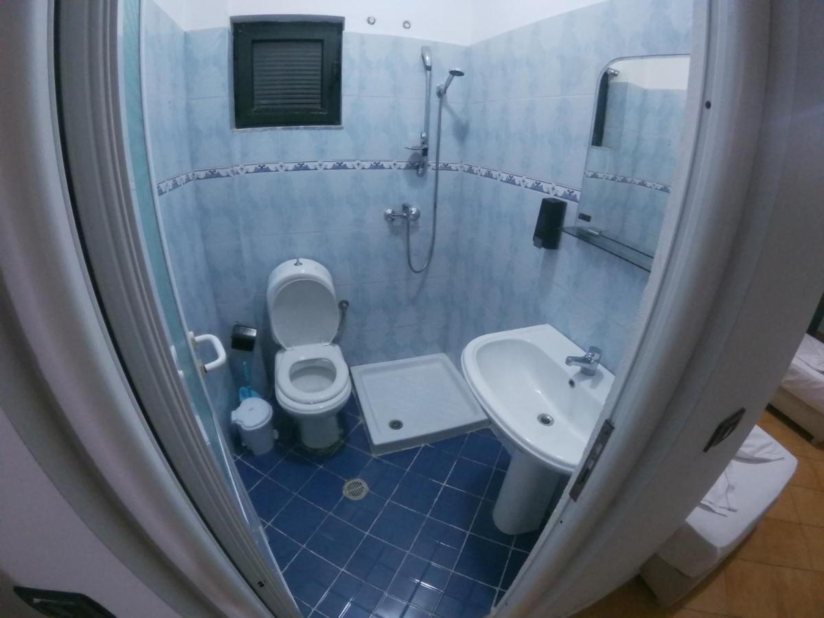 Kanina Hotel&Hostel Saranda Zewnętrze zdjęcie