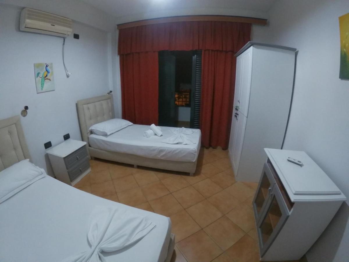 Kanina Hotel&Hostel Saranda Zewnętrze zdjęcie