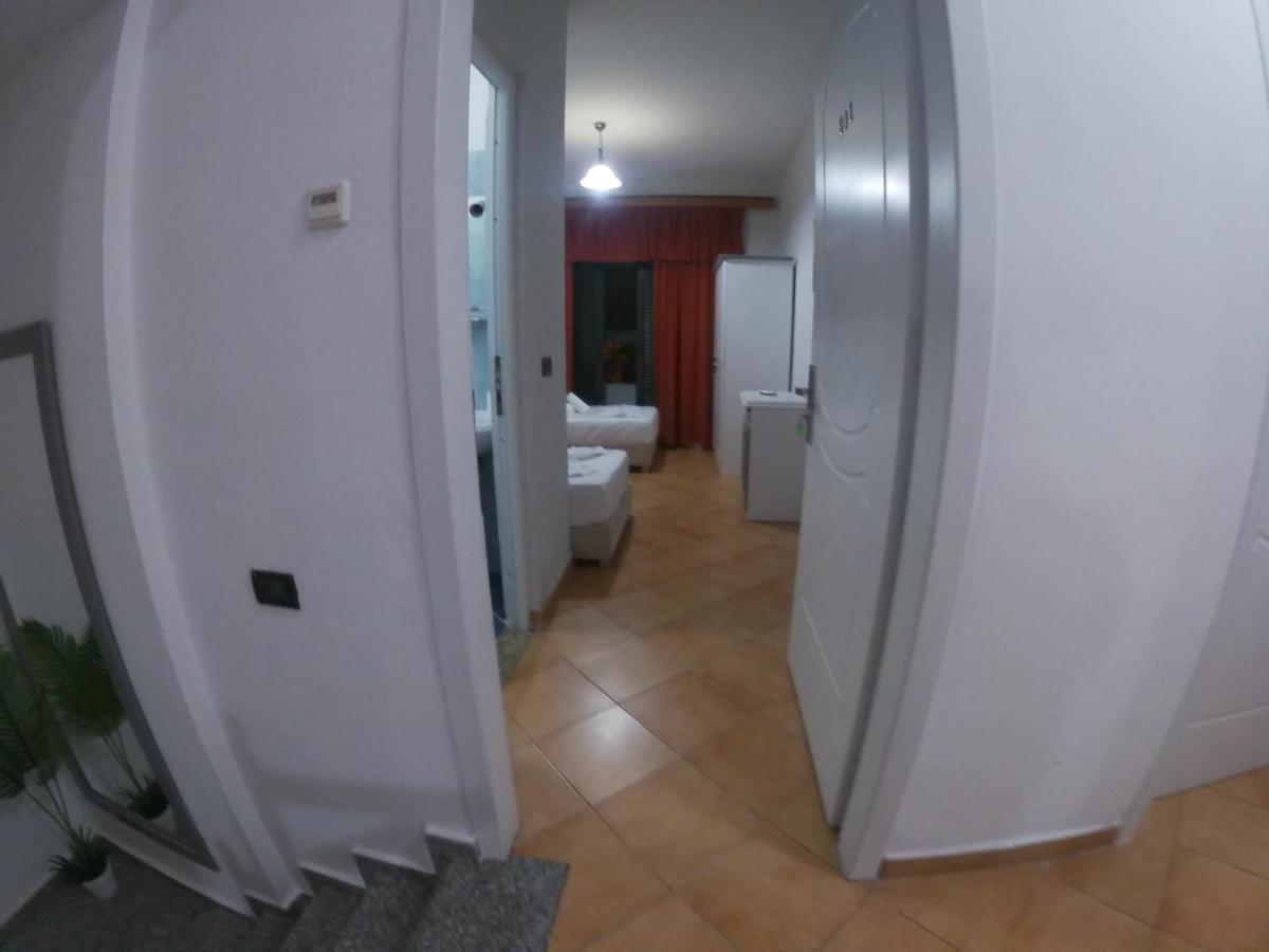 Kanina Hotel&Hostel Saranda Zewnętrze zdjęcie